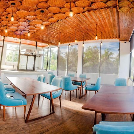 Ceylanro Transit Villa Negombo Bagian luar foto