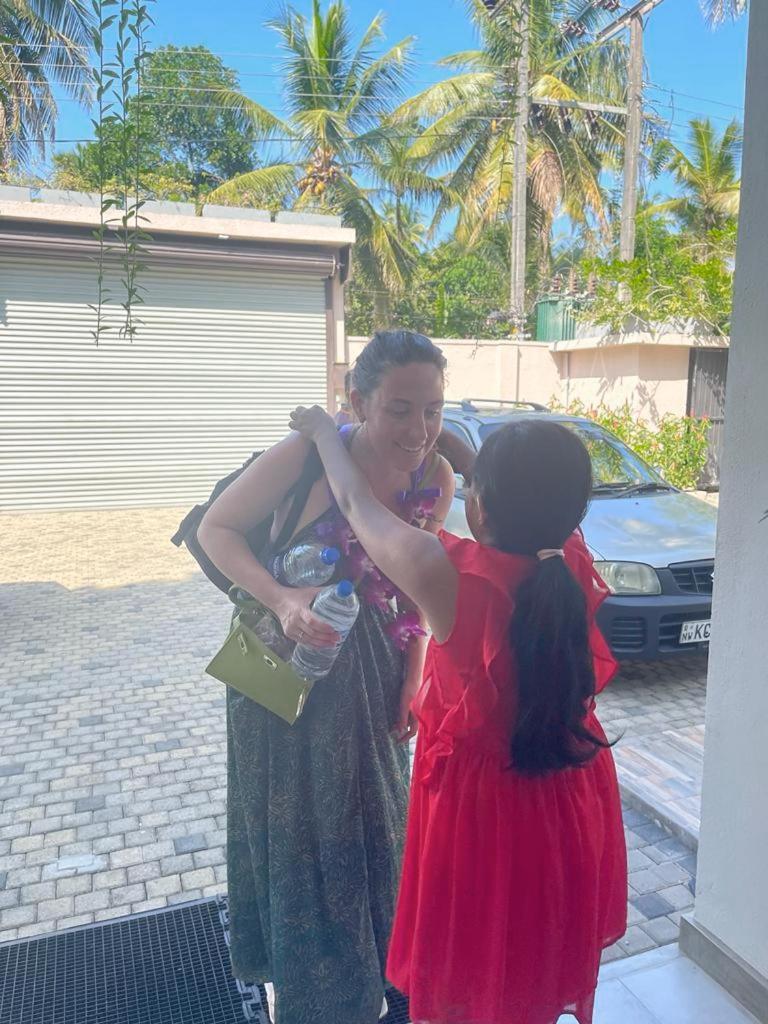 Ceylanro Transit Villa Negombo Bagian luar foto