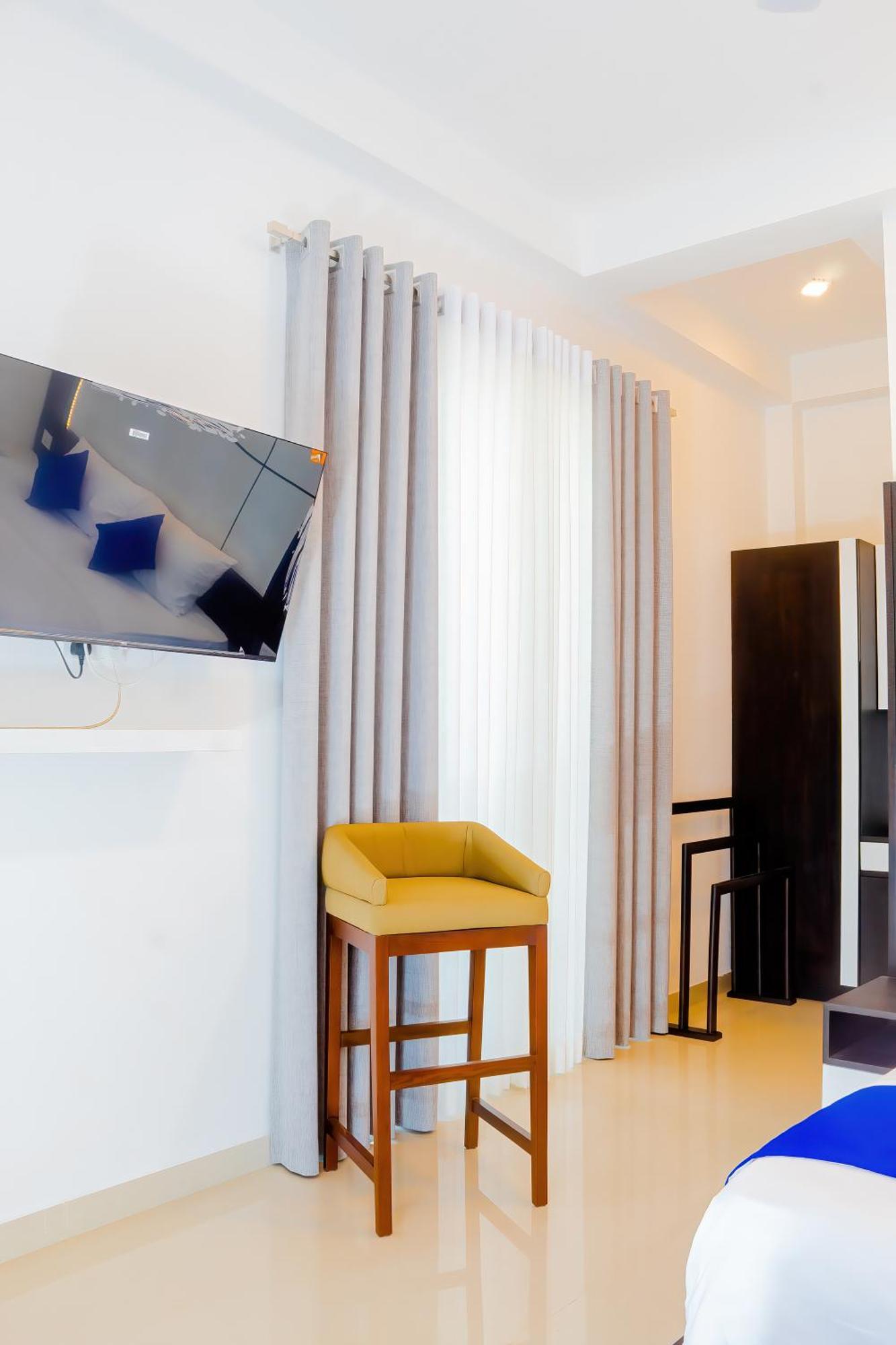 Ceylanro Transit Villa Negombo Bagian luar foto